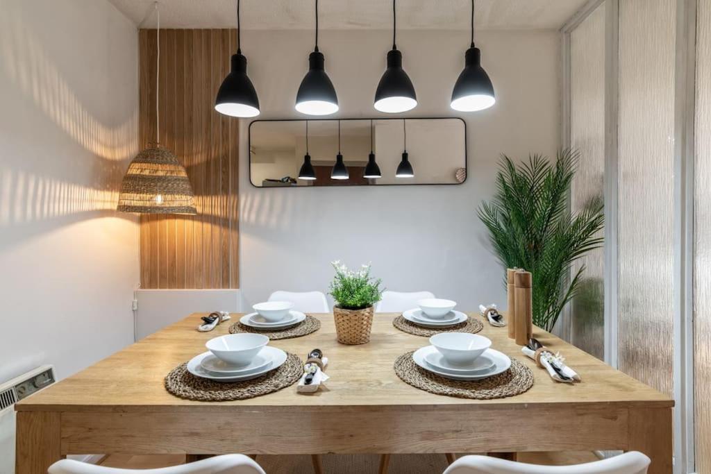 Silver Stone Suite - In The Heart Of Aberdeen Bagian luar foto