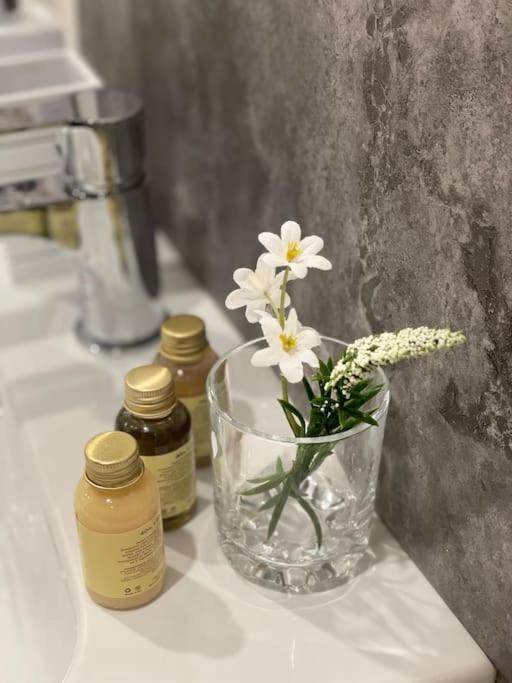 Silver Stone Suite - In The Heart Of Aberdeen Bagian luar foto